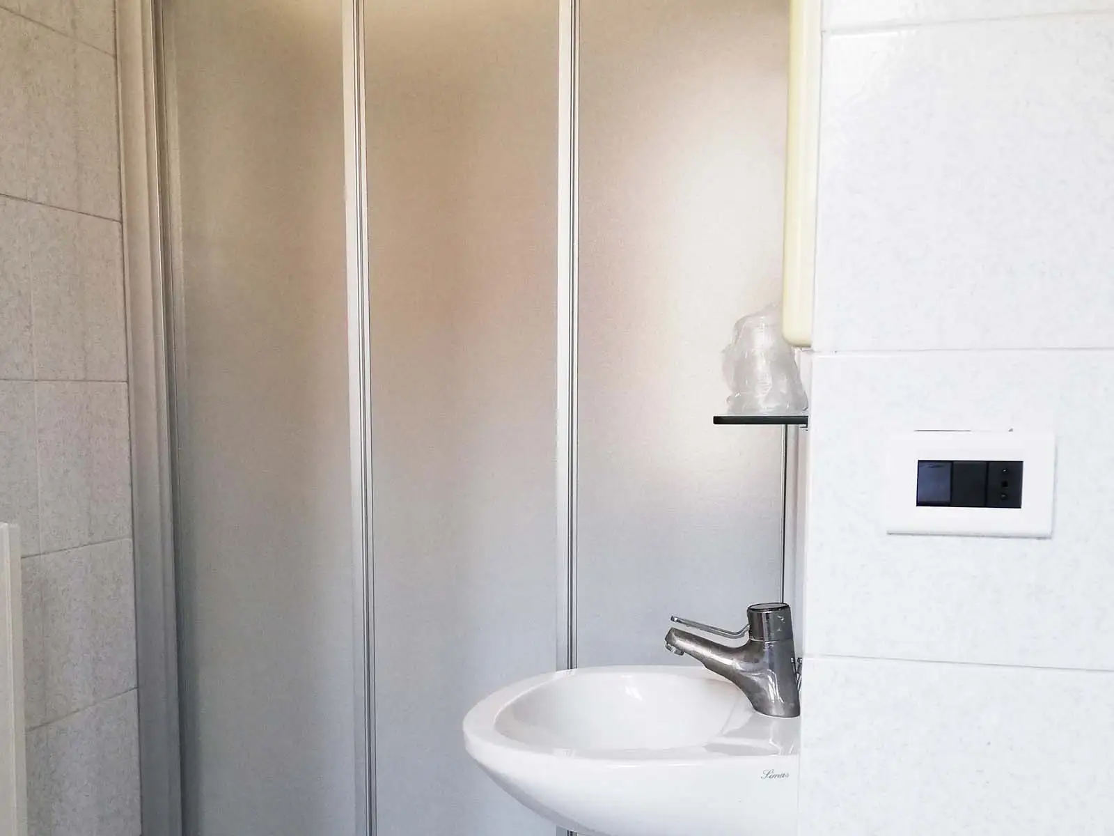 particolare-bagno-camera-doppia-matrimoniale
